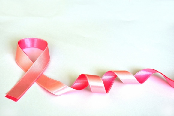 Wpisz profilaktykę raka piersi do swojego kalendarza – nie tylko w październiku