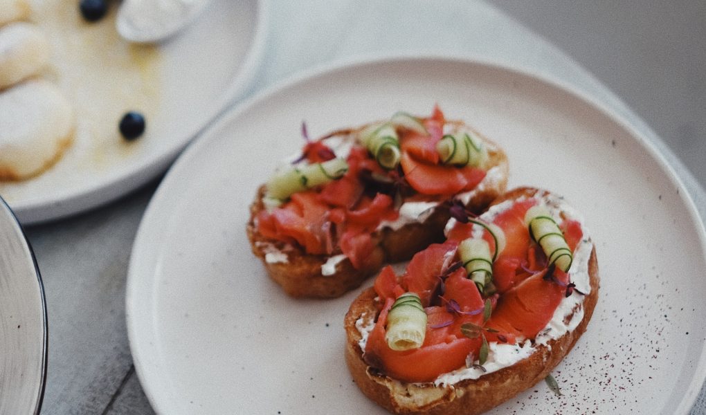 Moda na włoskie jedzenie i przekąski – crostini